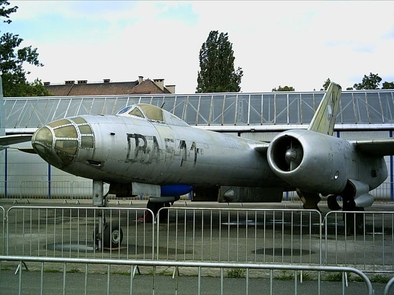 Ilyushin-28