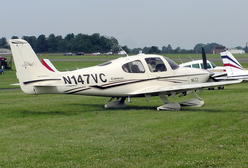 Cirrus SR-22 