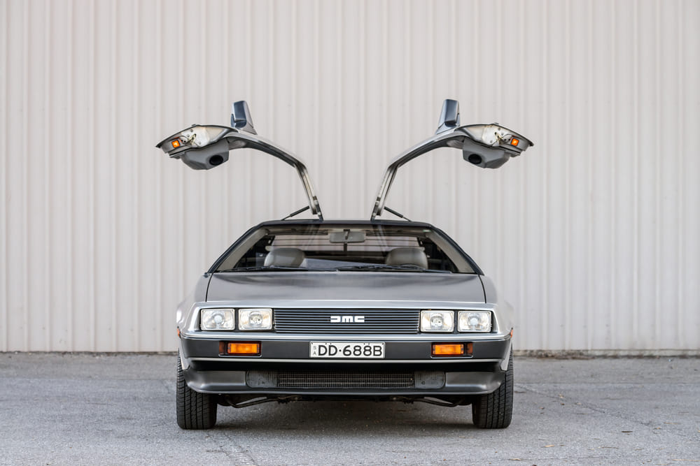 DeLorean DMC-12